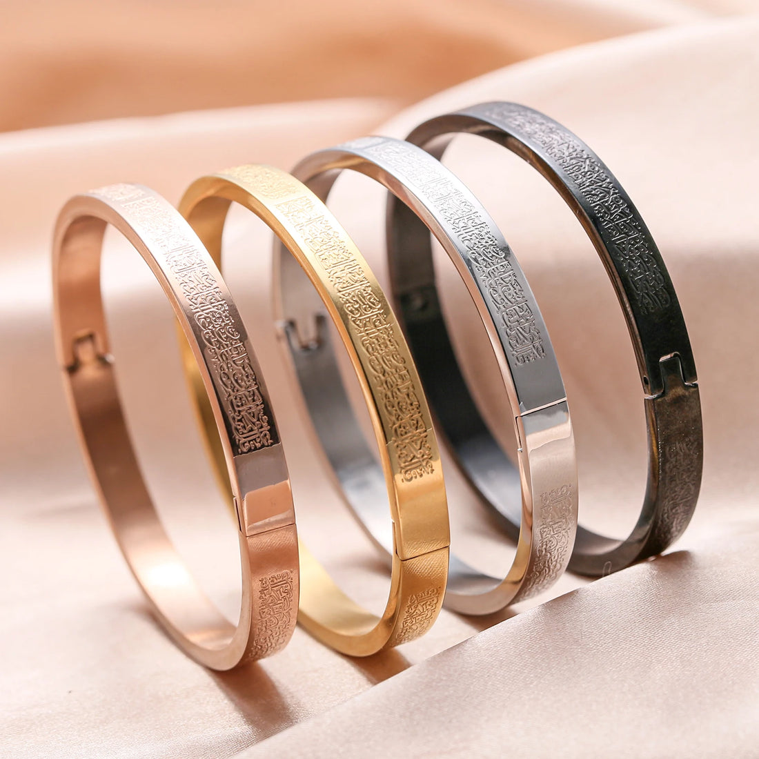 Arabic Hand  Cuff